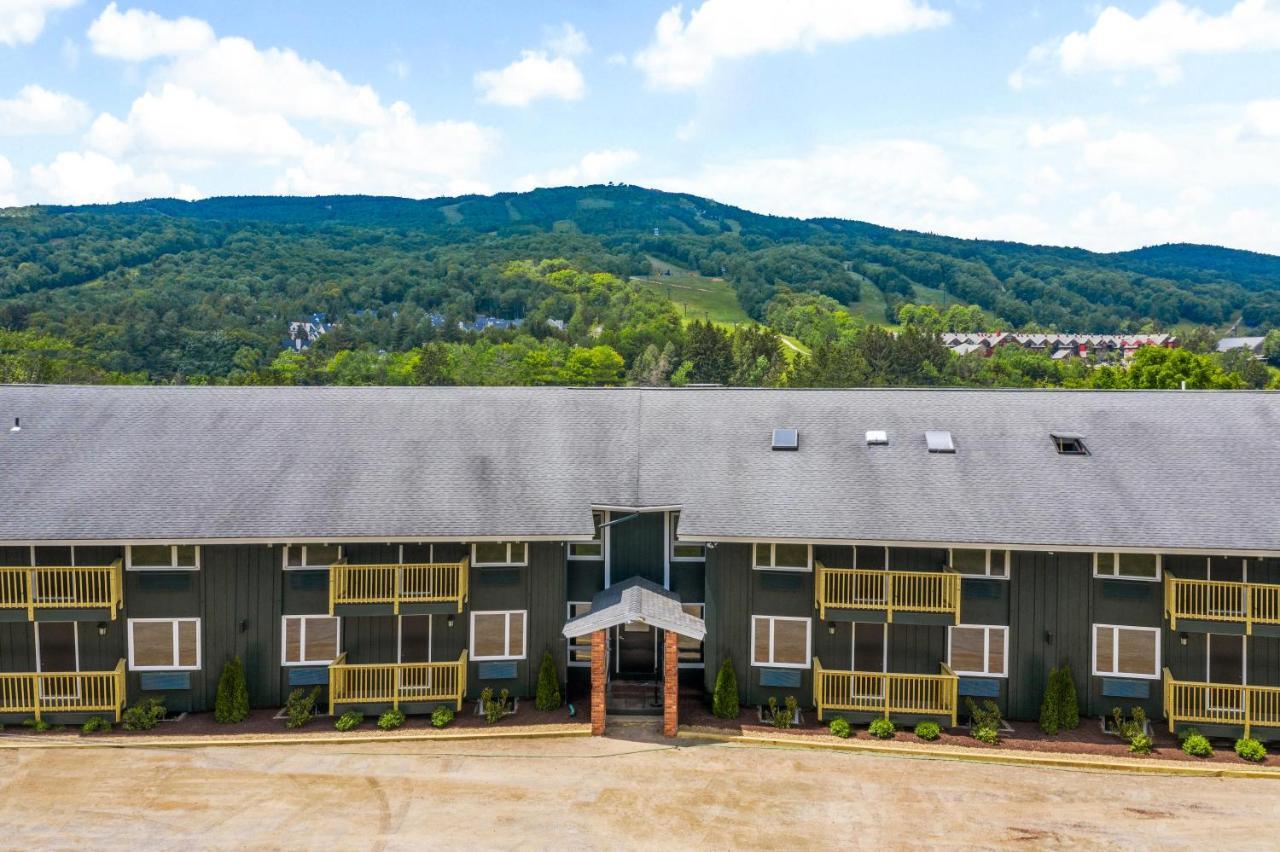 The Lodge At Mount Snow West Dover Bagian luar foto